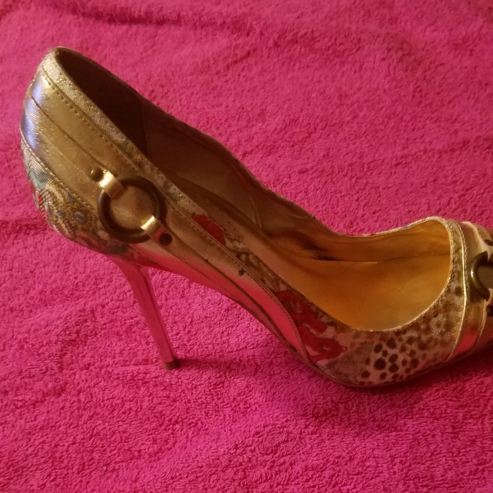 Womens heels